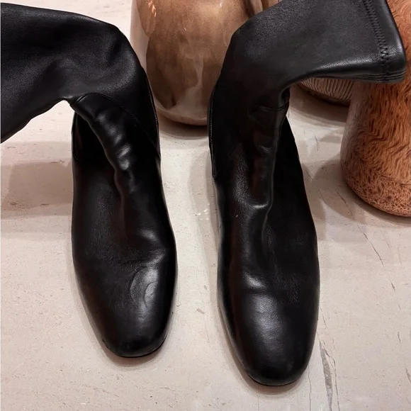 Stuart Whietman Black Leather booties 9.5 - Picture 3 of 6